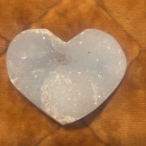 Elegant Blue lace, agate, quartz Heart-Shaped Crystal Accent